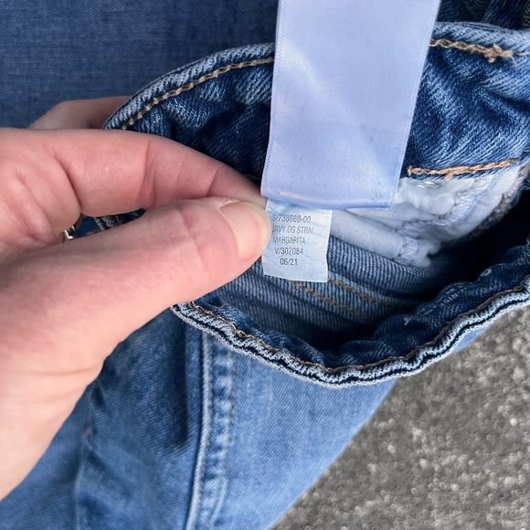 Old Navy Women 4 Jean High-Rise Straight OG Loose Secret Smooth Pocket Blue Wash - Picture 6 of 8